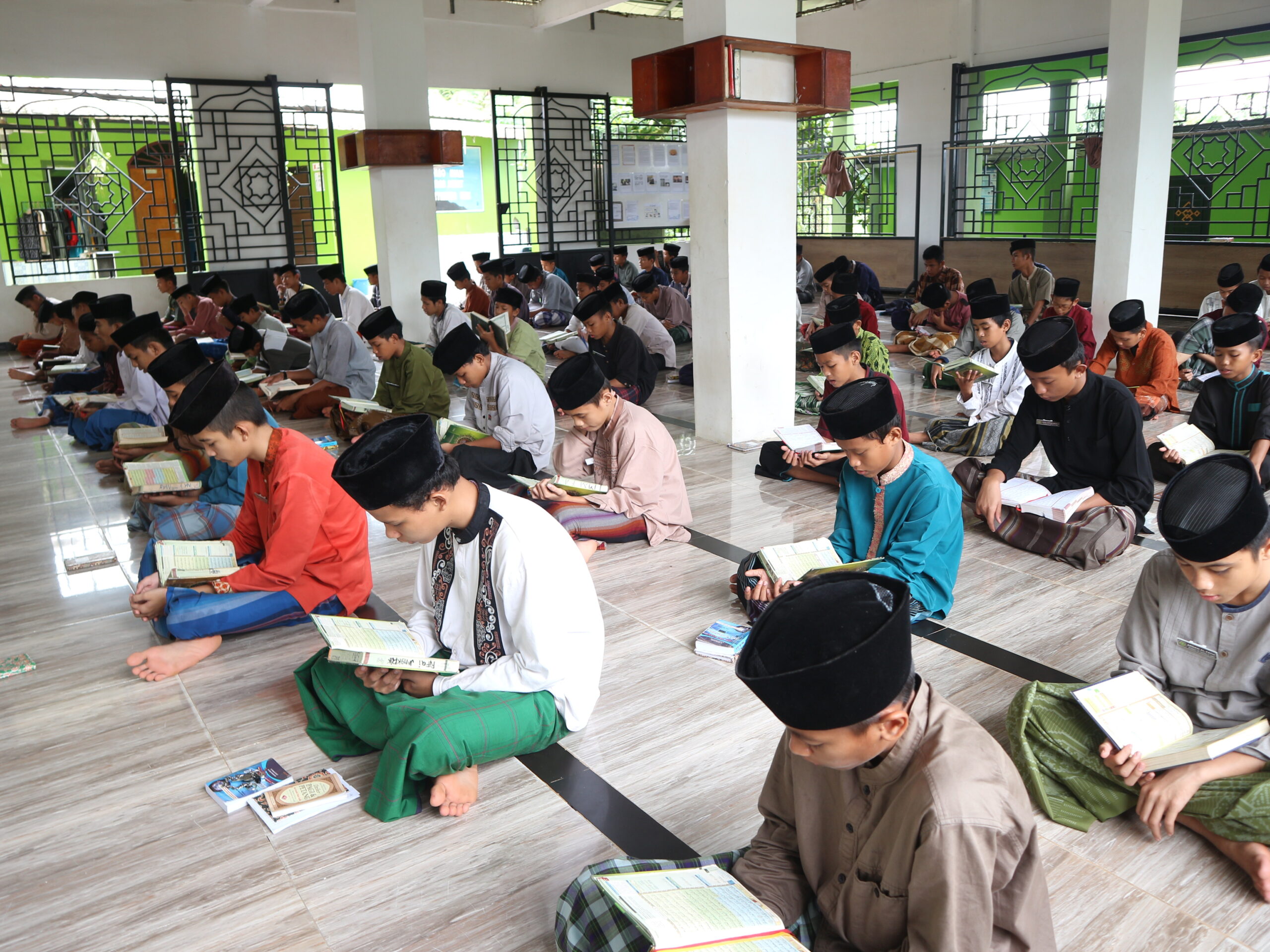 Sekolah Islam Modern dan Tradisional