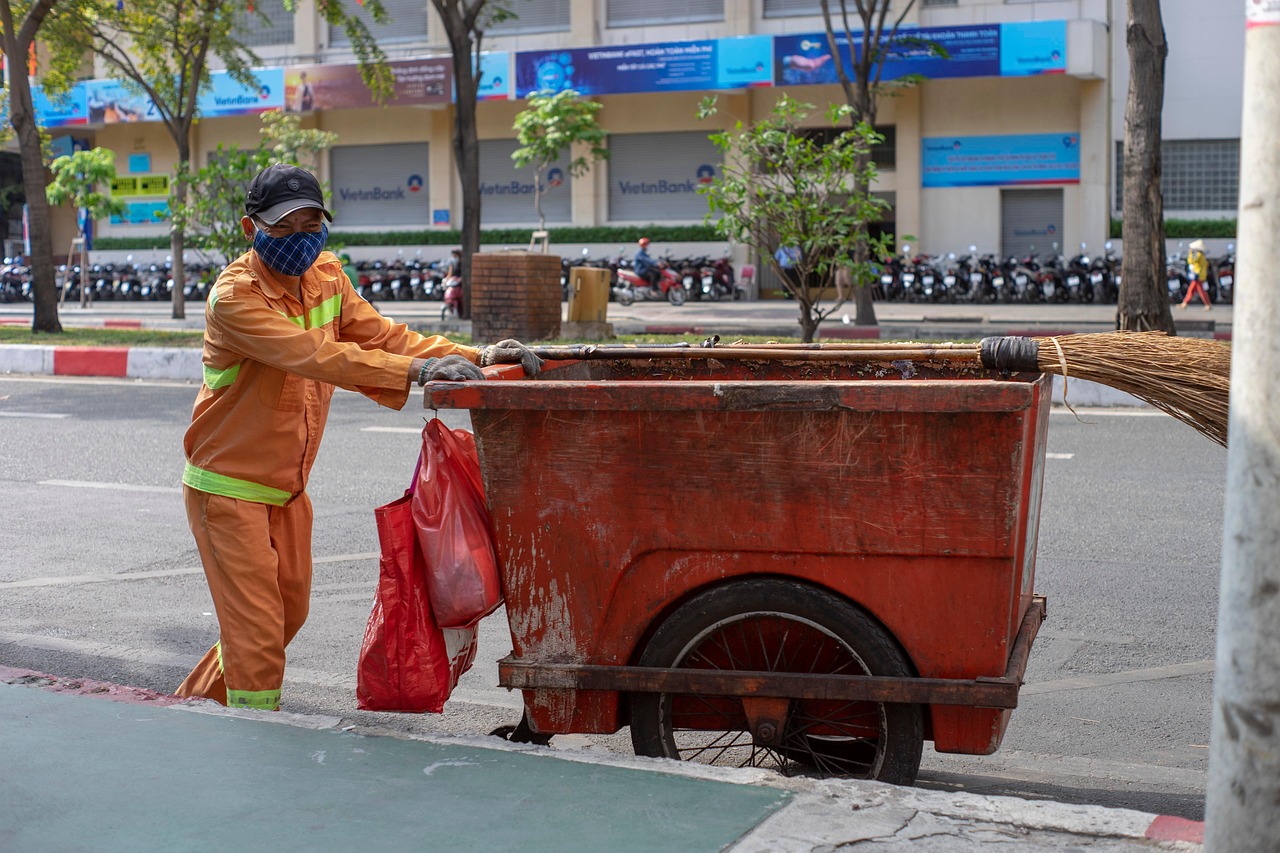 gerobak dorong sampah untuk lingkungan