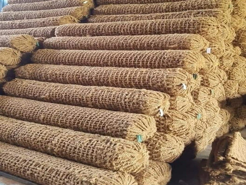 Cocomesh Sabut Kelapa untuk Stabilisasi Lereng Curam
